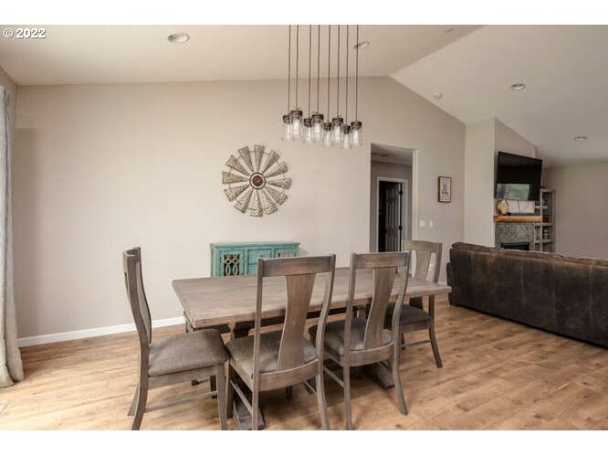 11555 Johns Landing Road Carlton, OR 97111 - Photo 11 of 30 Gallery Image 11