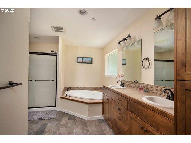 11555 Johns Landing Road Carlton, OR 97111 - Photo 14 of 30 Gallery Image 14