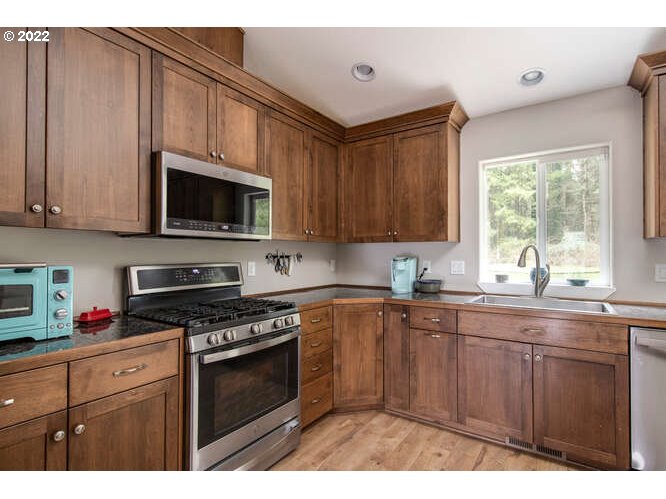 11555 Johns Landing Road Carlton, OR 97111 - Photo 10 of 30 Gallery Image 10