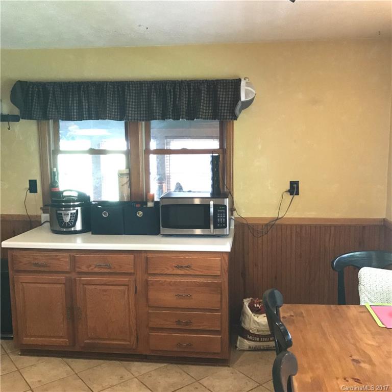 61 Cathey Road Candler, NC 28715 - Photo 13 of 22 Gallery Image 13