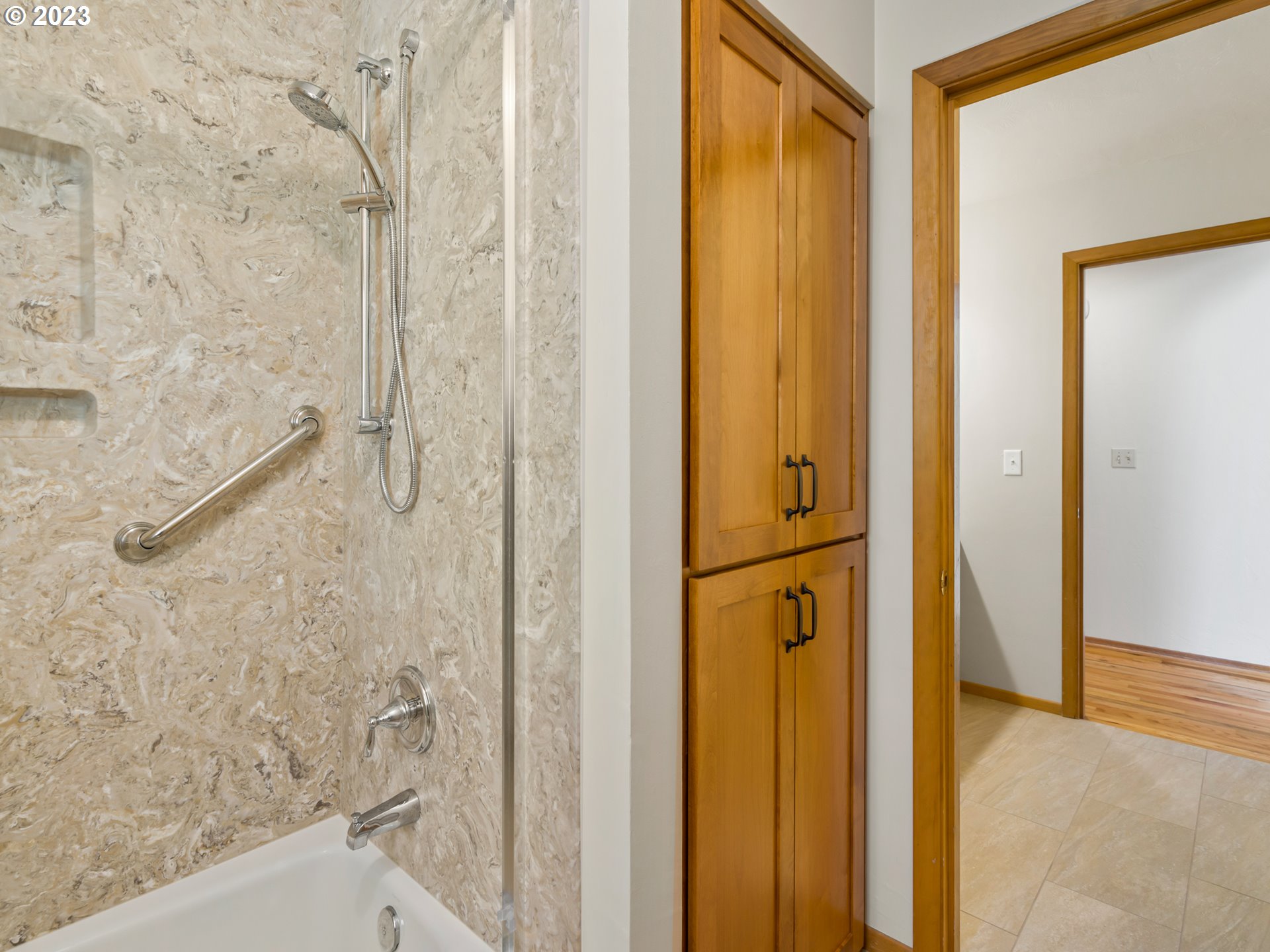 88601 Ermi Bee Road Springfield, OR 97478 - Photo 32 of 48 a bathroom with a shower and a glass door
