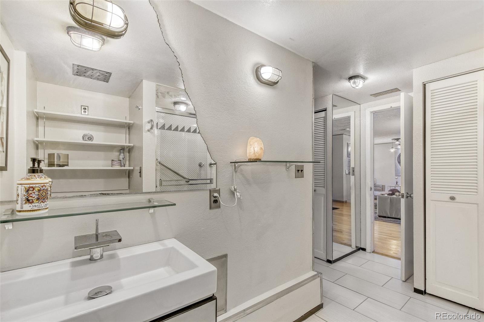 1777 Larimer Street, Unit 1908 Denver, CO 80202 - Photo 20 of 29