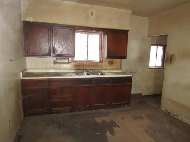 $49,900 | 712 7th Street, Oakmont, PA 15139