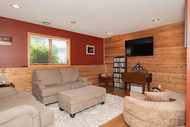 $379,900 | 8330 East 10th Street, Stockton, MN 55987