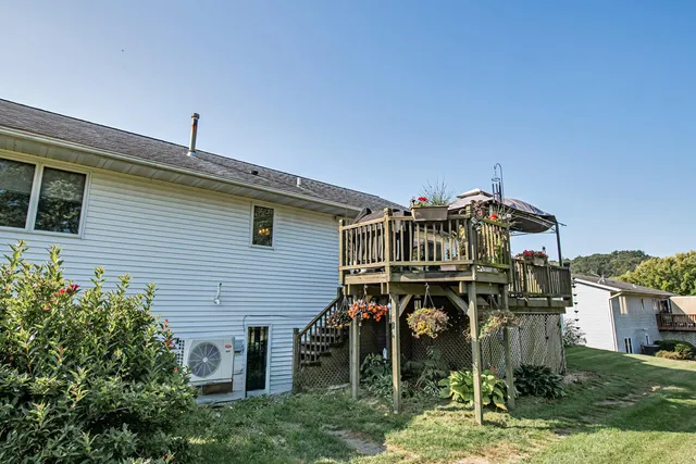 $379,900 | 8330 East 10th Street, Stockton, MN 55987