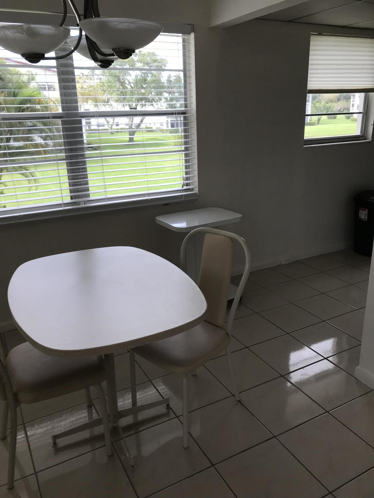 229 Fanshaw F Boca Raton, FL 33434 - Photo 3 of 9 IMG_3840