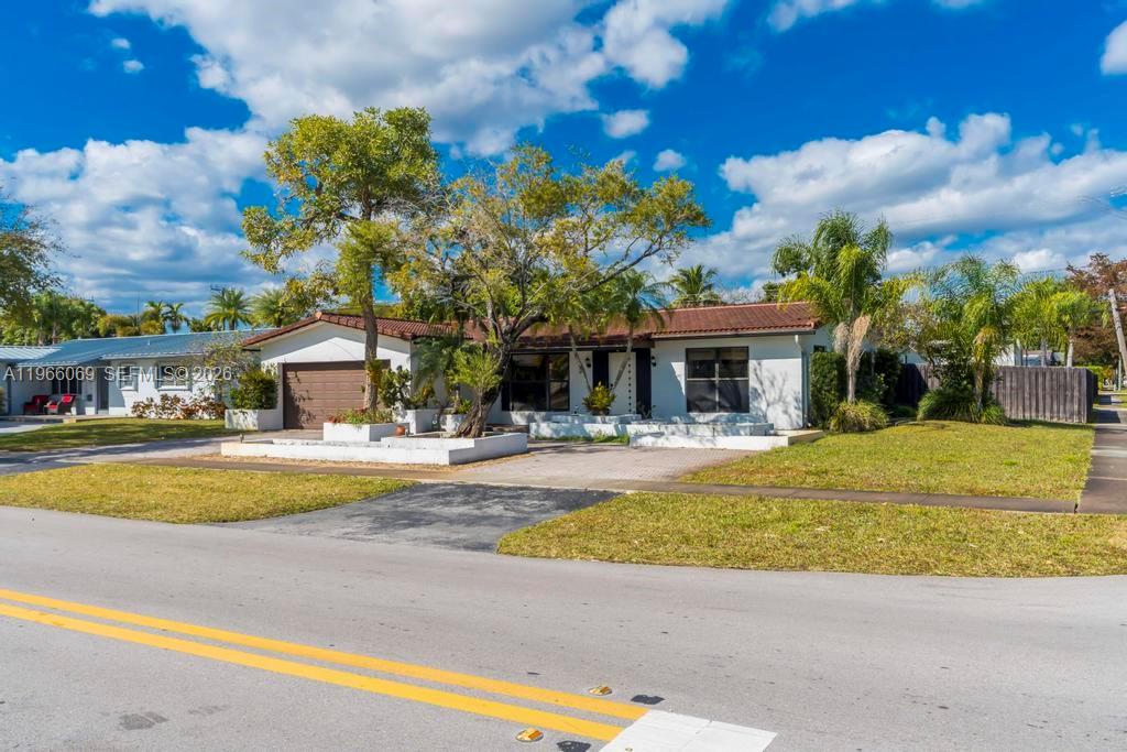 5201 Jefferson Street Hollywood, FL 33021 - Photo 25 of 28