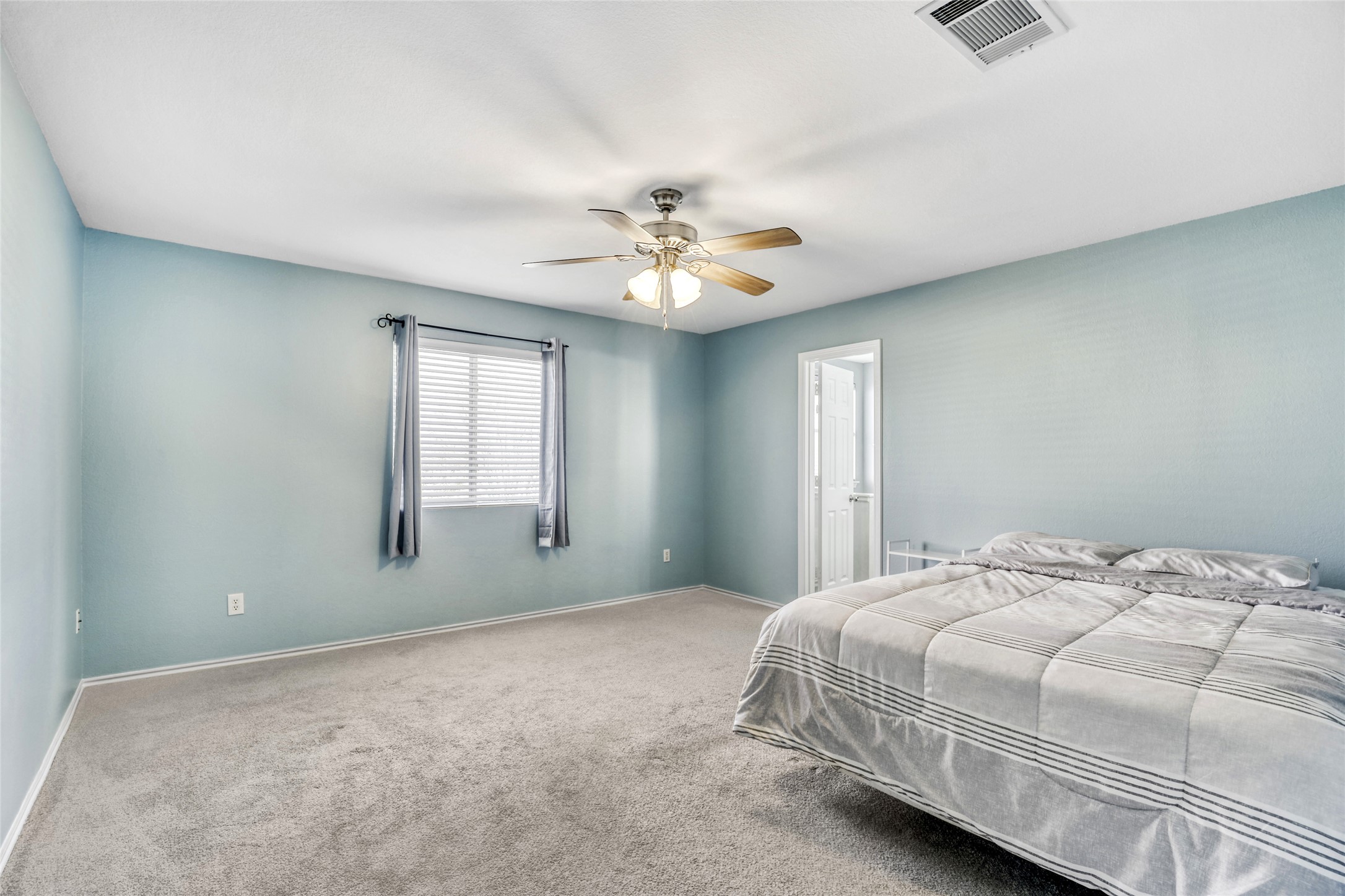 5624 Colinton Avenue Austin, TX 78754 - Photo 24 of 38 Primary bedroom with a ceiling fan