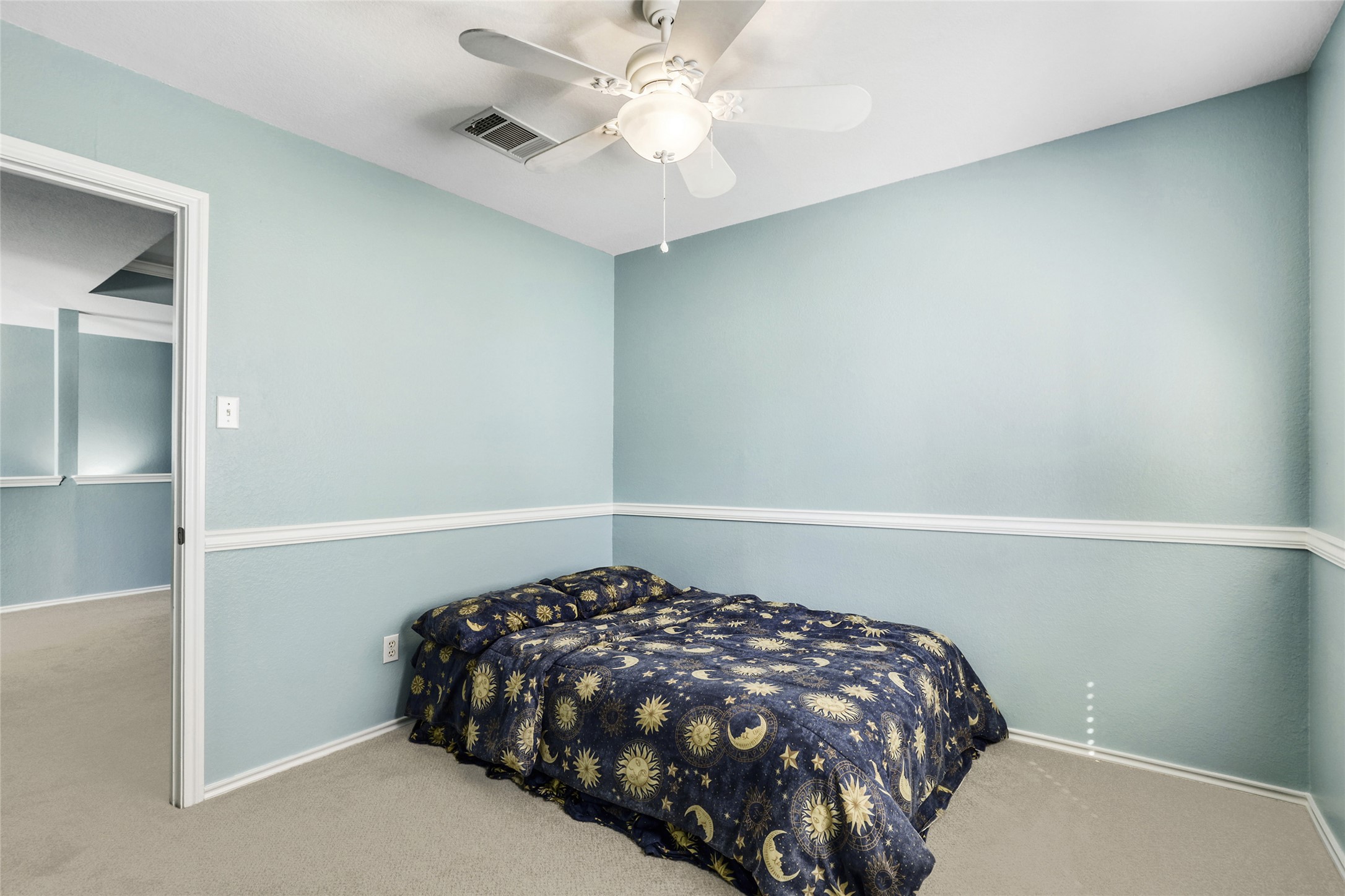 5624 Colinton Avenue Austin, TX 78754 - Photo 34 of 38 Upstairs Bedroom #4