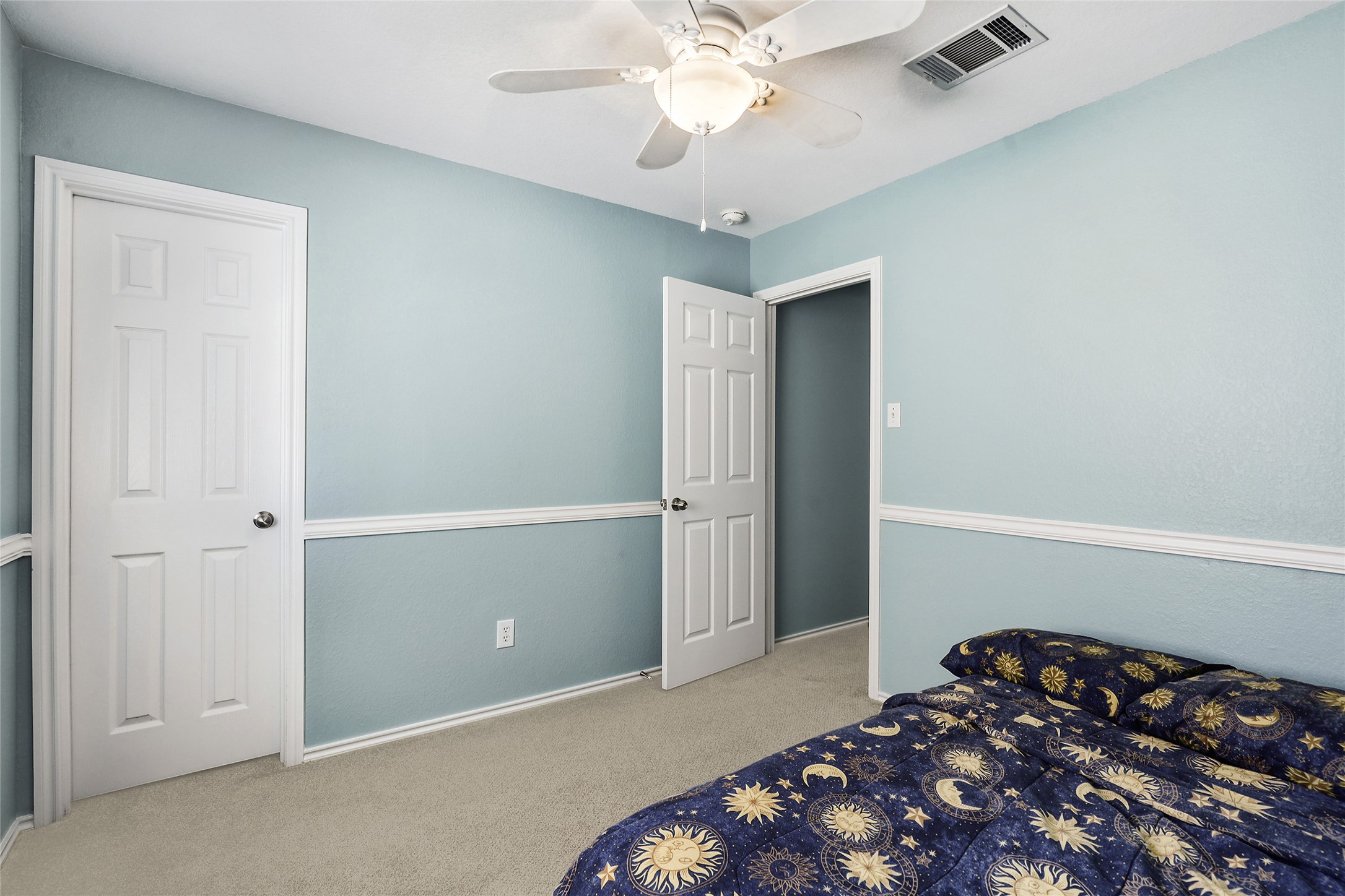 5624 Colinton Avenue Austin, TX 78754 - Photo 35 of 38 Upstairs Bedroom #4