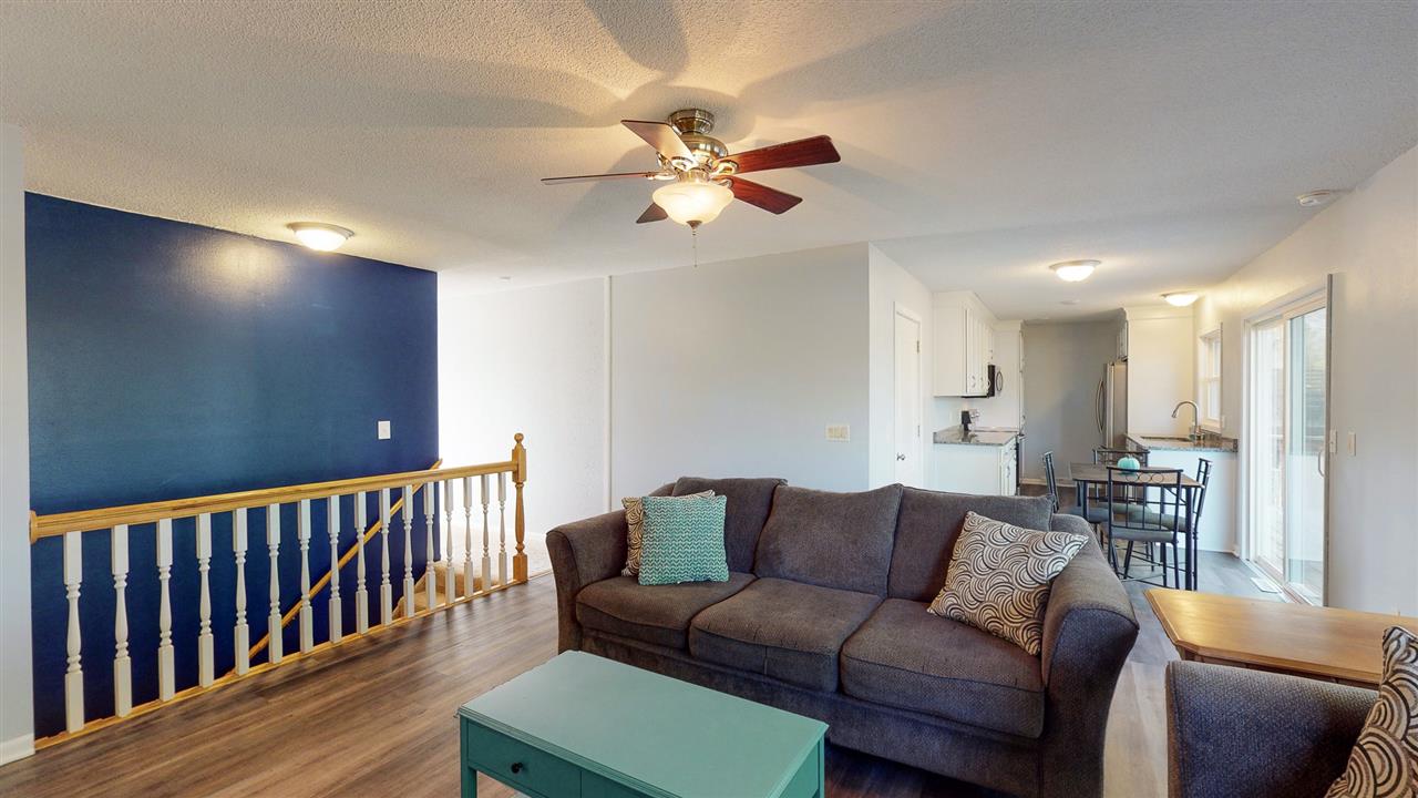 206 Ridge Road Williamsburg, IA 52361 - Photo 8 of 27 Gallery Image 8