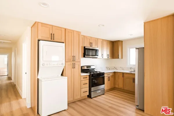 $3,600 | 340 South Ave 56, Los Angeles, CA 90042