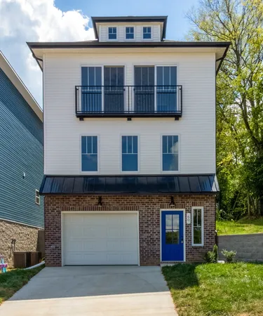 $1,950 | 60 West High Street, Clarksville, TN 37040