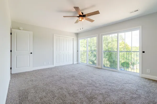 $1,950 | 60 West High Street, Clarksville, TN 37040