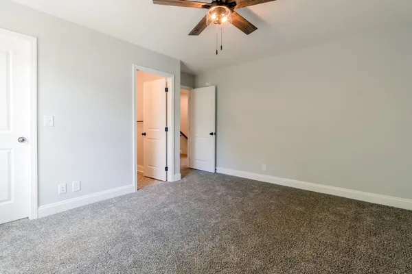 $1,950 | 60 West High Street, Clarksville, TN 37040