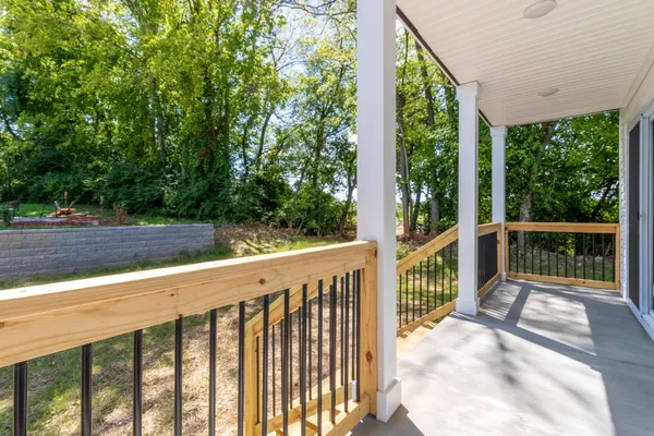$1,950 | 60 West High Street, Clarksville, TN 37040
