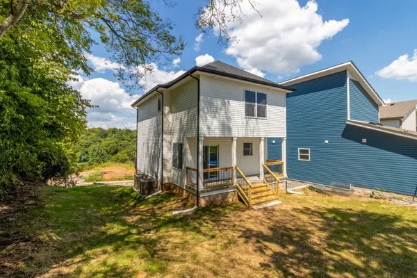 $1,950 | 60 West High Street, Clarksville, TN 37040