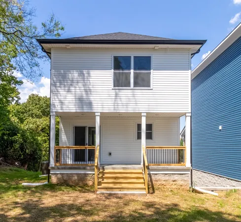 $1,950 | 60 West High Street, Clarksville, TN 37040