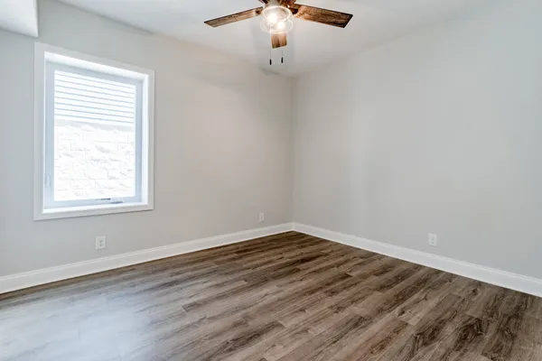 $1,950 | 60 West High Street, Clarksville, TN 37040