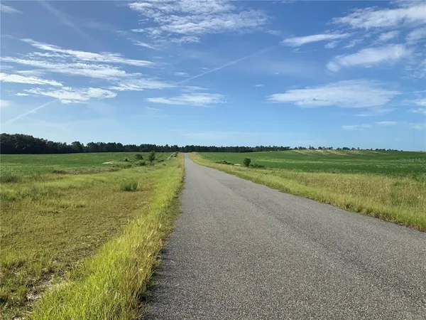 $300,000 | Southeast 39th Street, Morriston, FL 32668