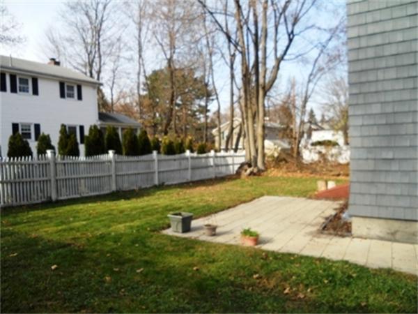 41 Butman Road Lowell, MA 01852 - Photo 4 of 20 Gallery Image 4