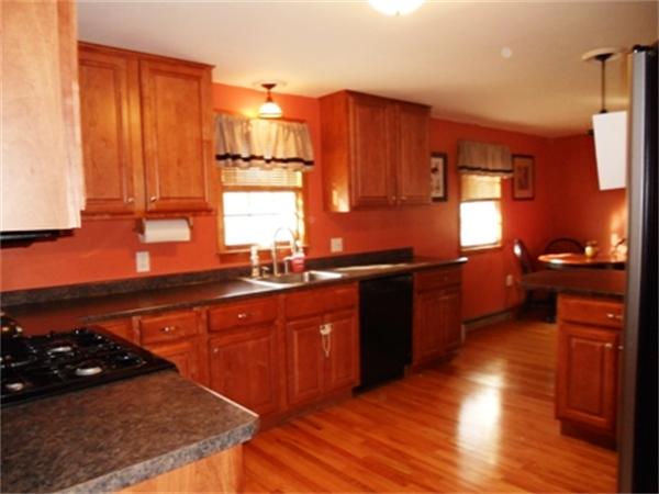 41 Butman Road Lowell, MA 01852 - Photo 6 of 20 Gallery Image 6