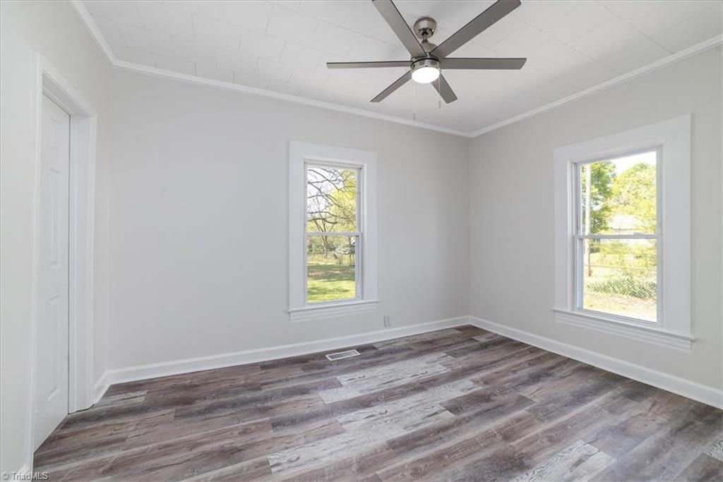 311 South Fieldcrest Road Eden, NC 27288 - Photo 14 of 23 Gallery Image 14