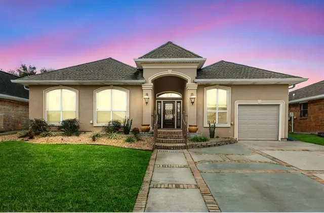 $489,000 | 111 Columbia Place, Slidell, LA 70458