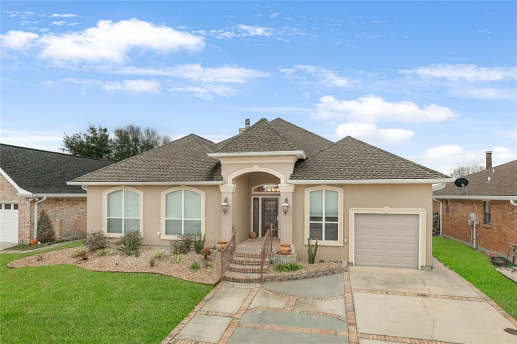 111 Columbia Place Slidell, LA 70458 - Photo 2 of 33
