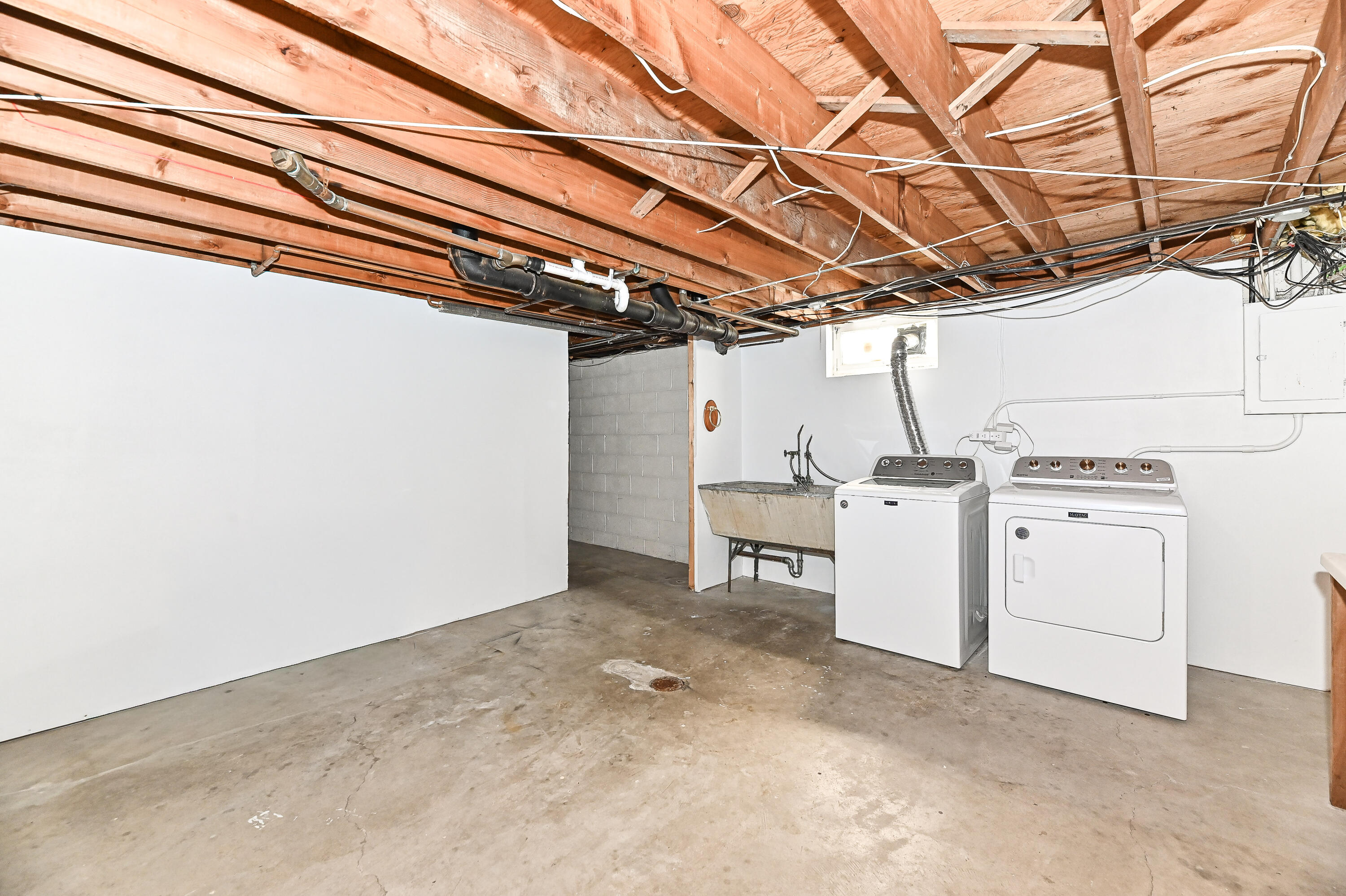 3170 Taylor Avenue Racine, WI 53405 - Photo 44 of 56 Taylor-48