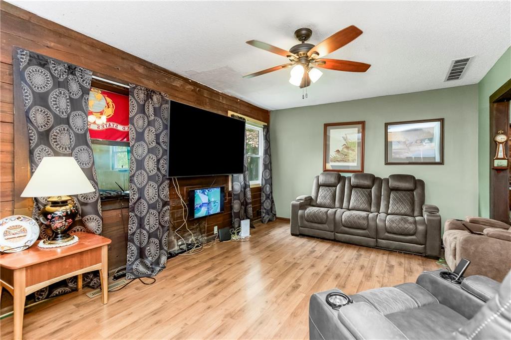 12086 Mike Road Lexington, MO 64067 - Photo 12 of 31 Gallery Image 12