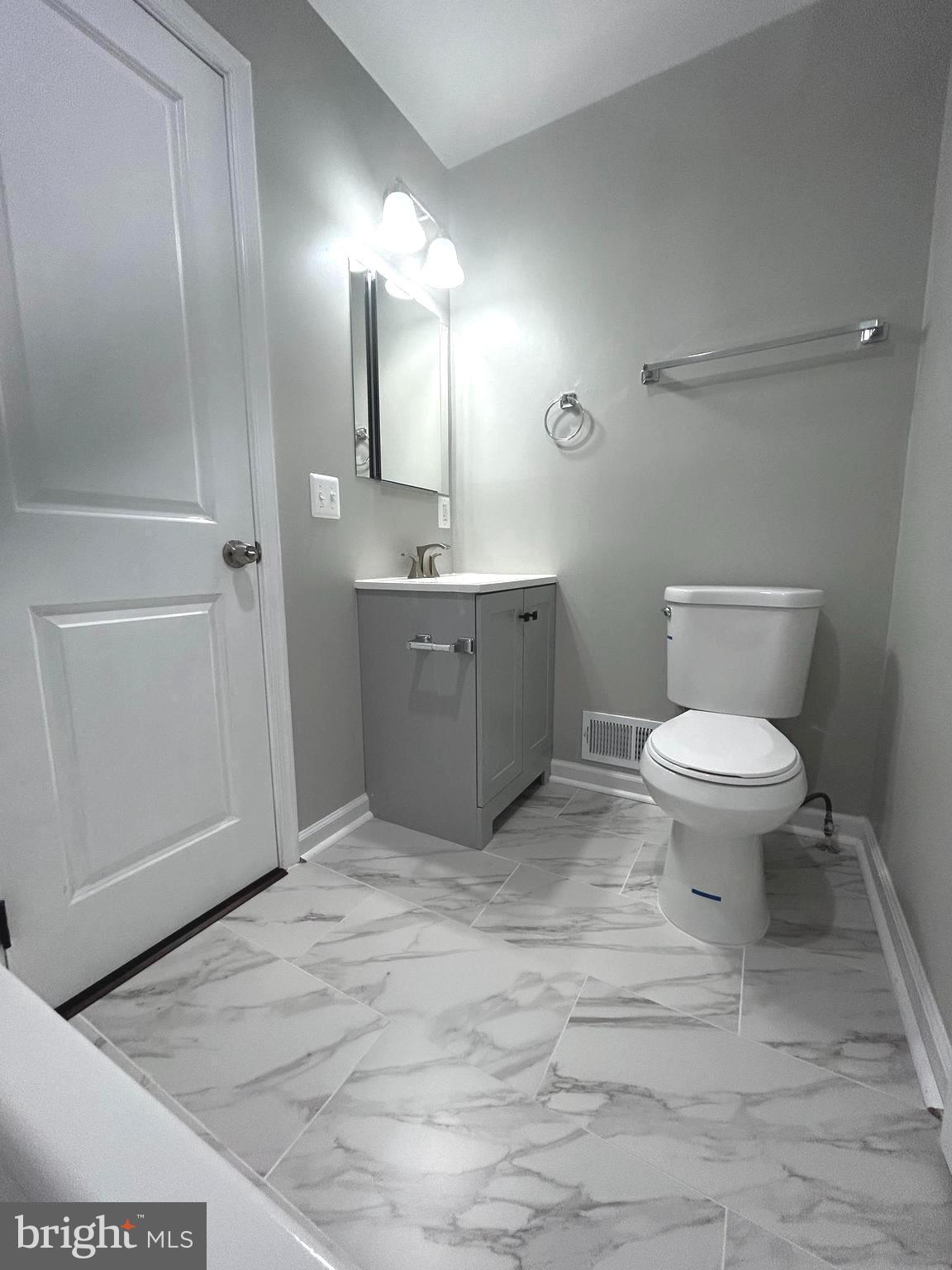 1160 Sterling Road Herndon, VA 20170 - Photo 17 of 34 Bathroom 2