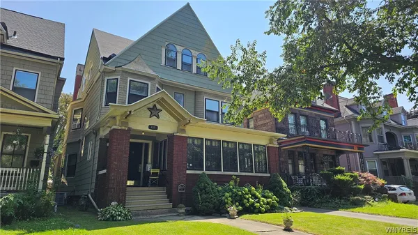$1,550 | 419 Richmond Avenue, Unit 3, Buffalo, NY 14222