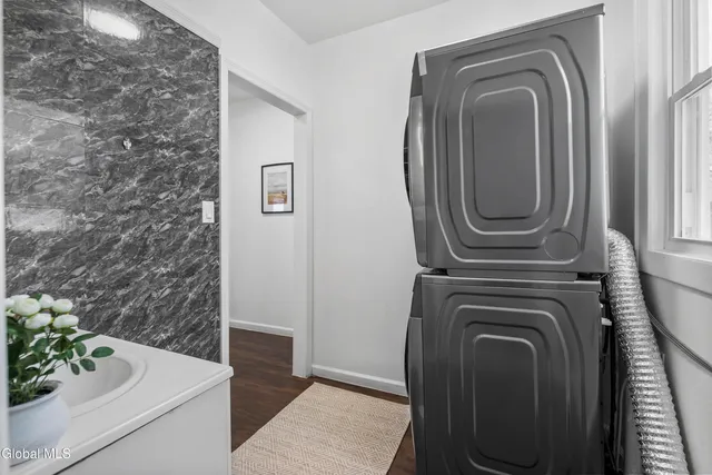 $245,000 | 36 Edenburg Avenue, Albany, NY 12203