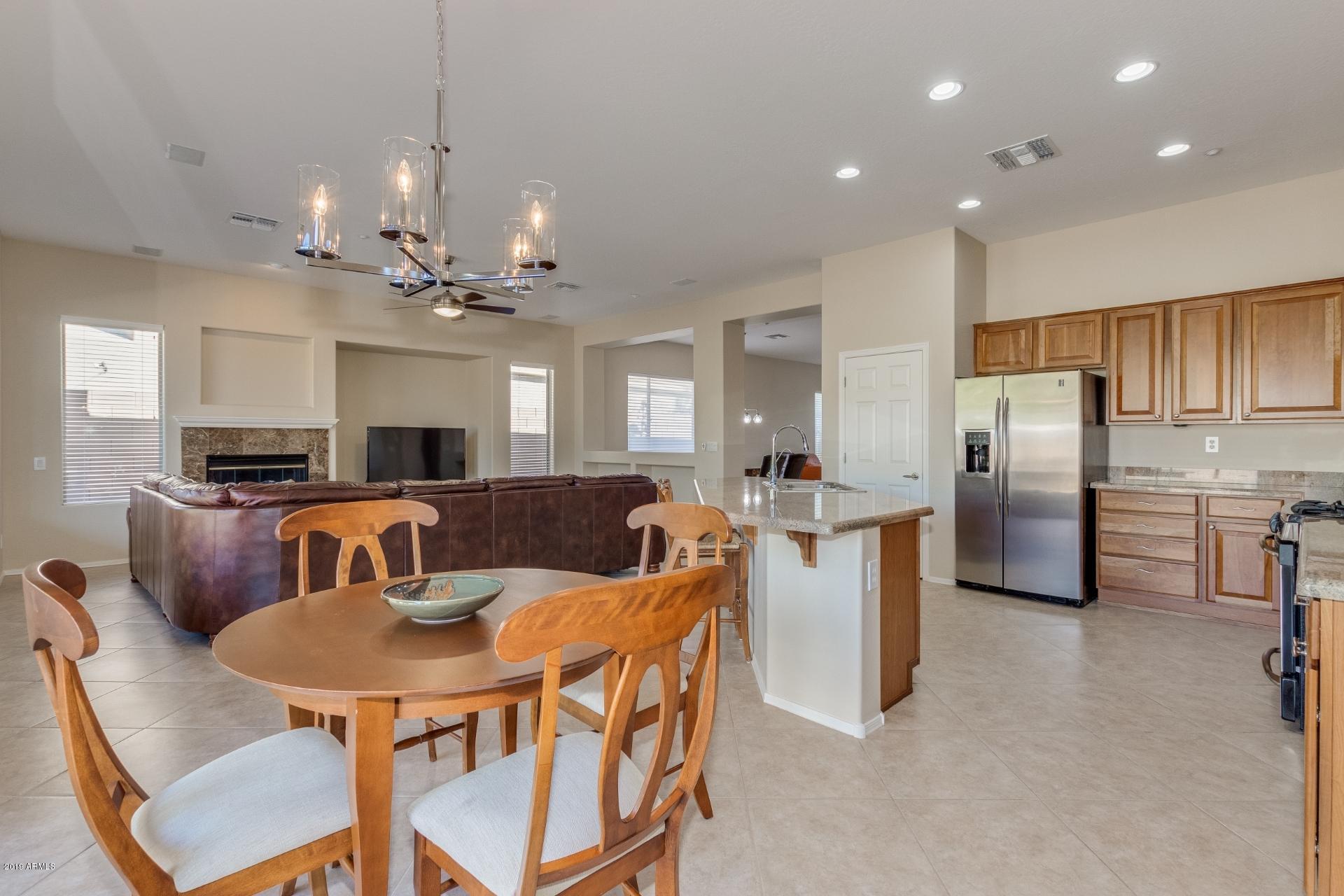 41110 North River Bend Road Phoenix, AZ 85086 - Photo 7 of 34 0010-River Bend (11)