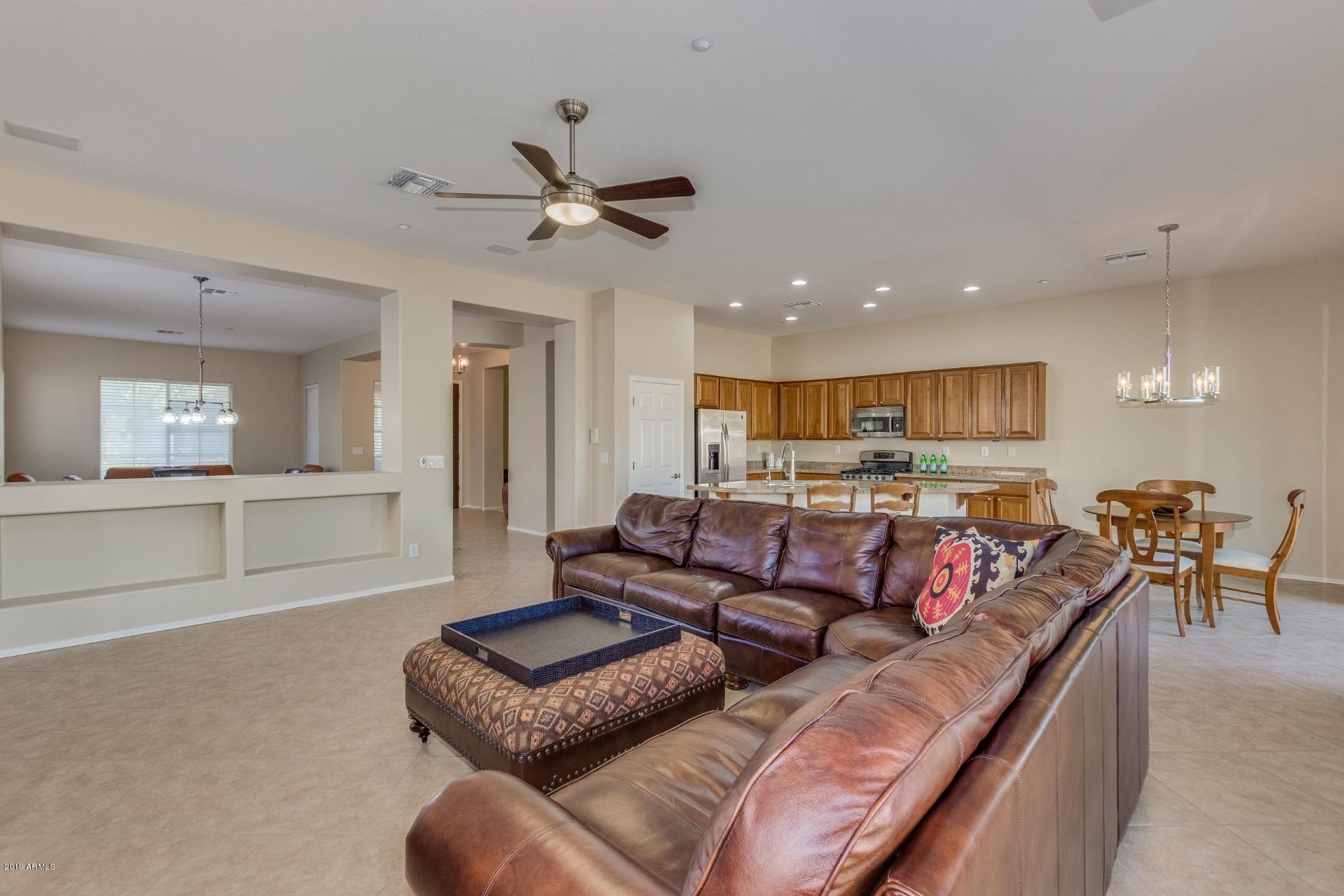 41110 North River Bend Road Phoenix, AZ 85086 - Photo 8 of 34 0011-River Bend (12)