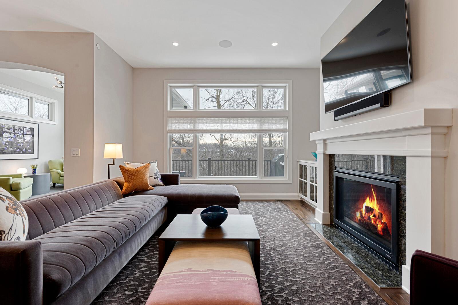 271 Bellwether Path Minnetonka, MN 55391 - Photo 3 of 32 Gallery Image 3