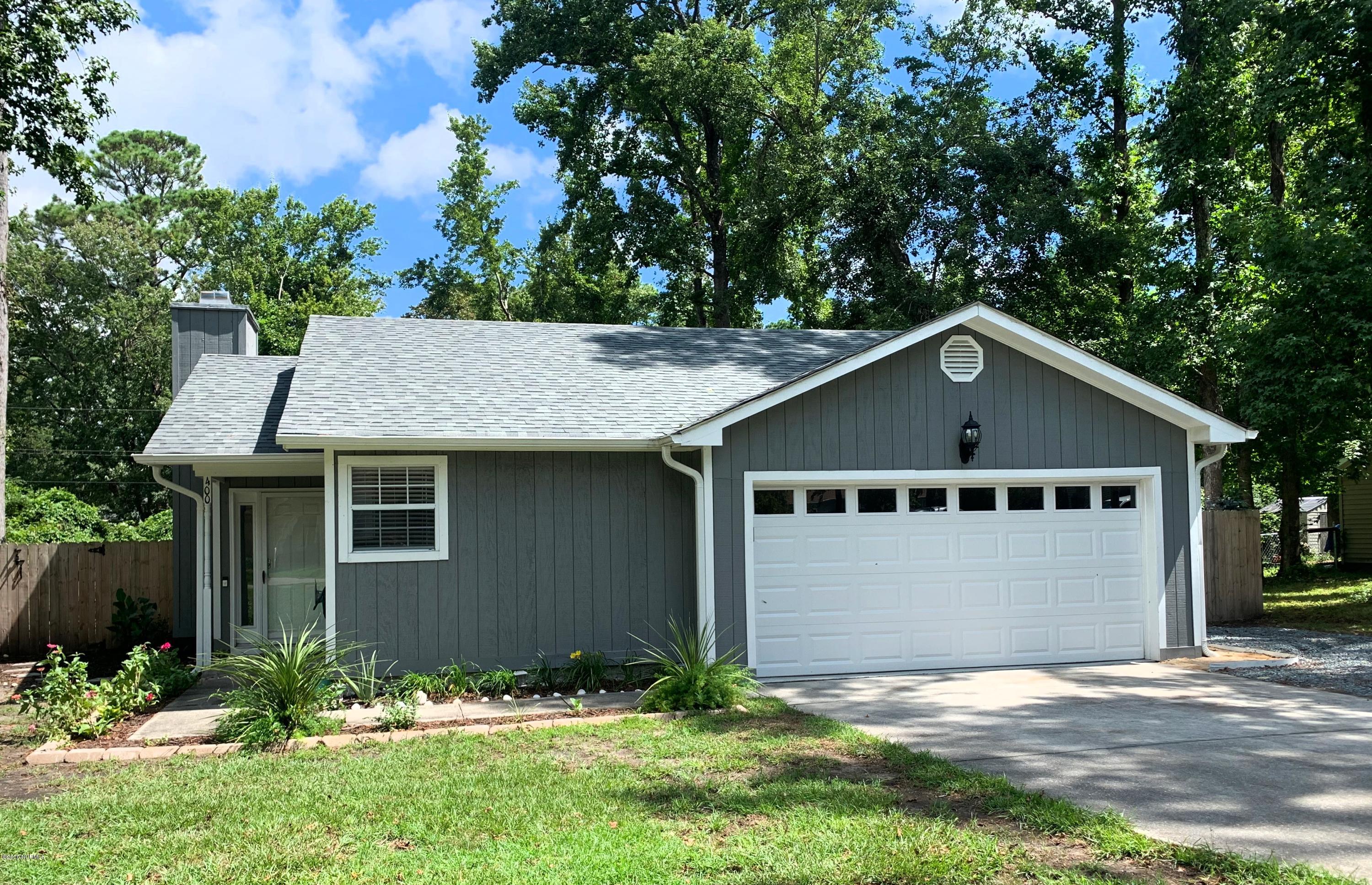 400 Hidden Valley Road Wilmington, NC 28409 - Photo 2 of 15 front2