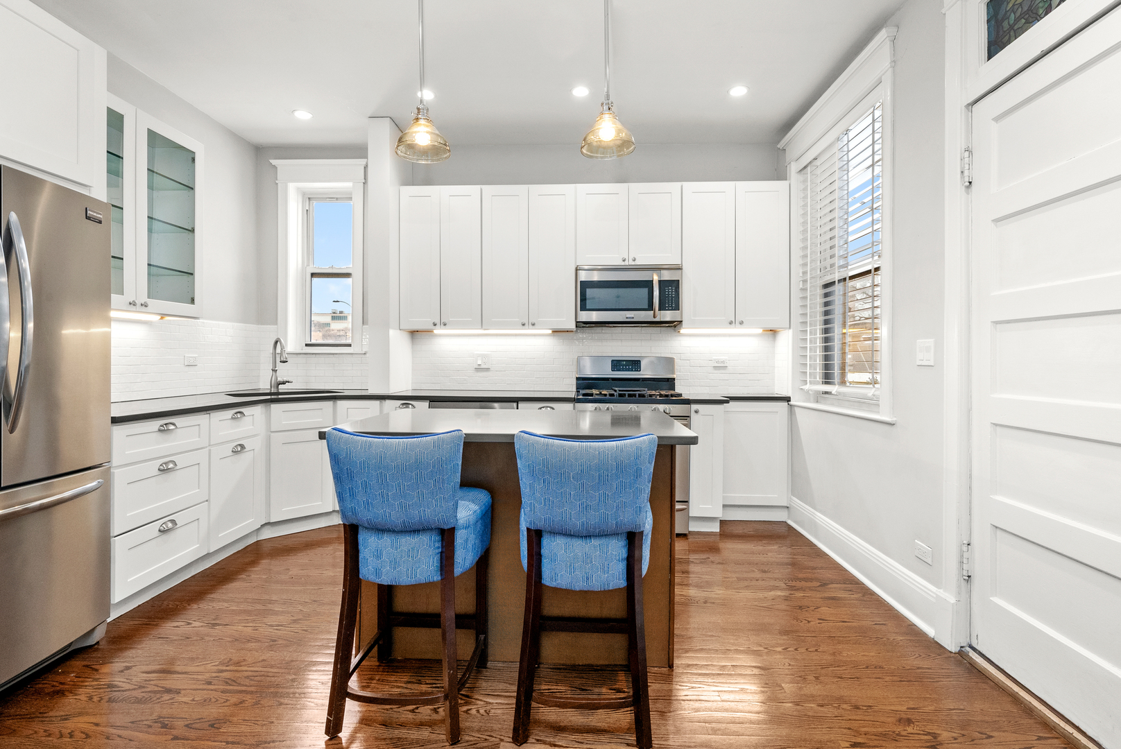 823 West Diversey Parkway, Unit 2 Chicago, IL 60614 - Photo 2 of 27