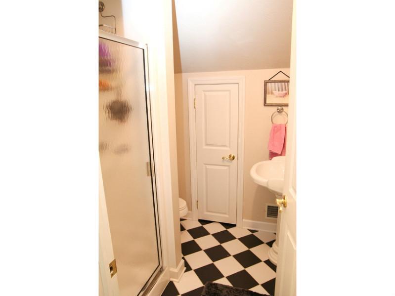 115 Chubbic Road Canonsburg, PA 15317 - Photo 17 of 25 Master Bath/Spa. CHARMING MASTER BATH