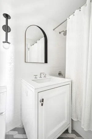 $2,250,000 | 2 Charlton Street, Unit 6E | Hudson Square