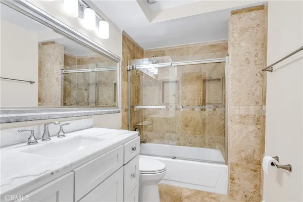 $749,500 | 26415 Waterford Circle, Lake Forest, CA 92630