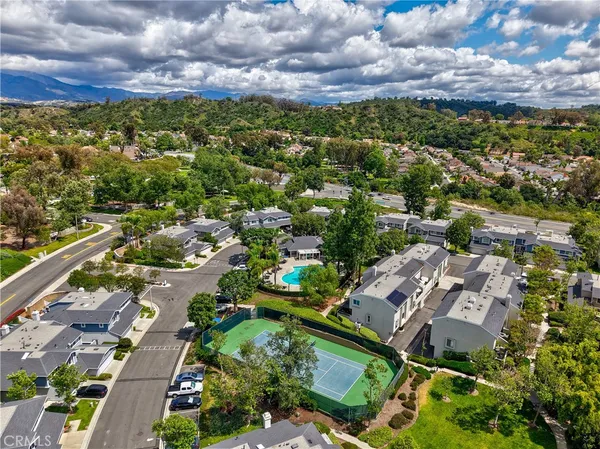 $749,500 | 26415 Waterford Circle, Lake Forest, CA 92630