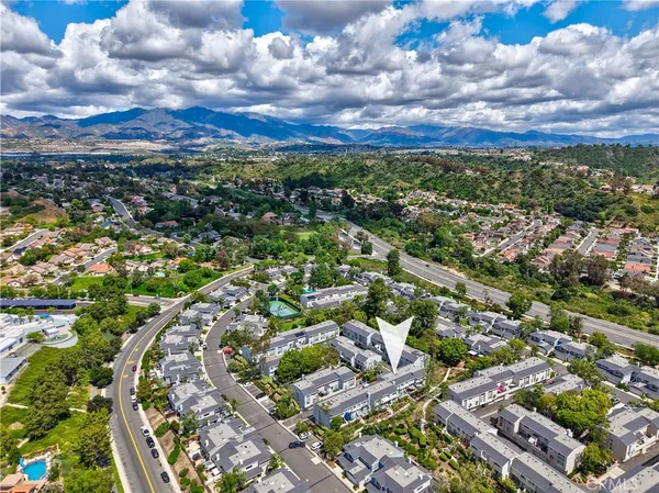 $749,500 | 26415 Waterford Circle, Lake Forest, CA 92630