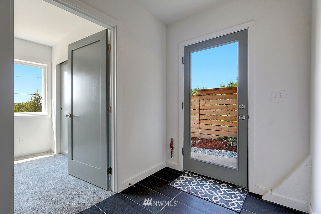 5903 19th Avenue South Seattle, WA 98108 - Photo 15 of 18