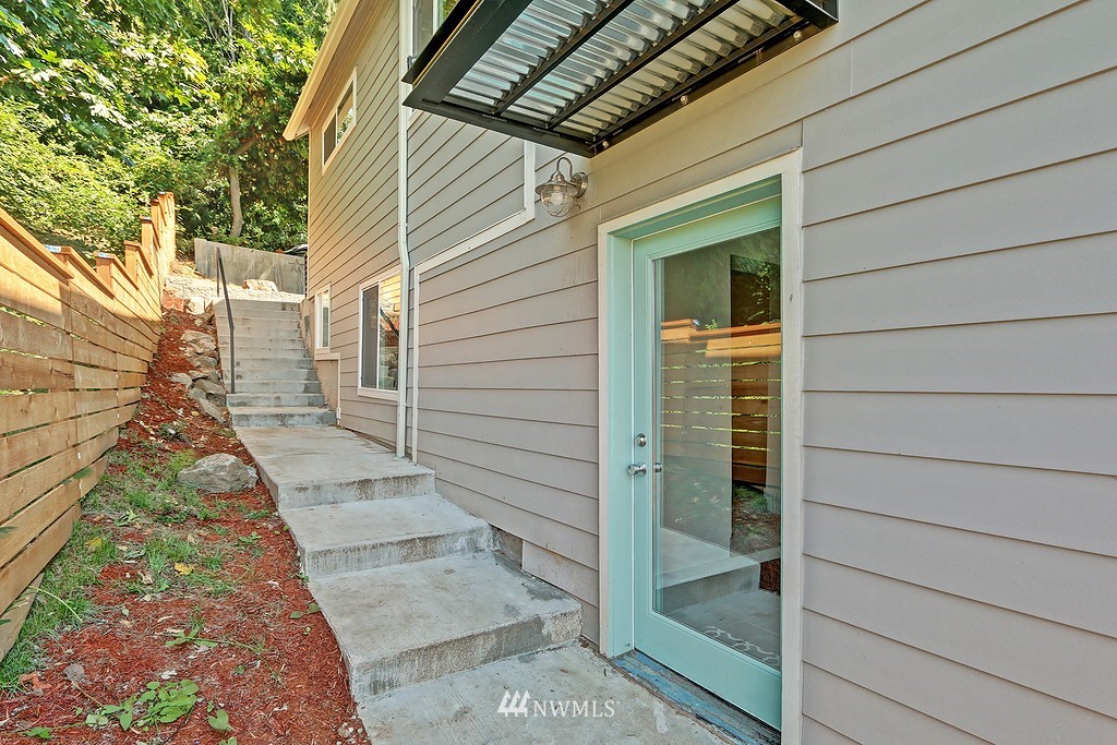 5903 19th Avenue South Seattle, WA 98108 - Photo 16 of 18