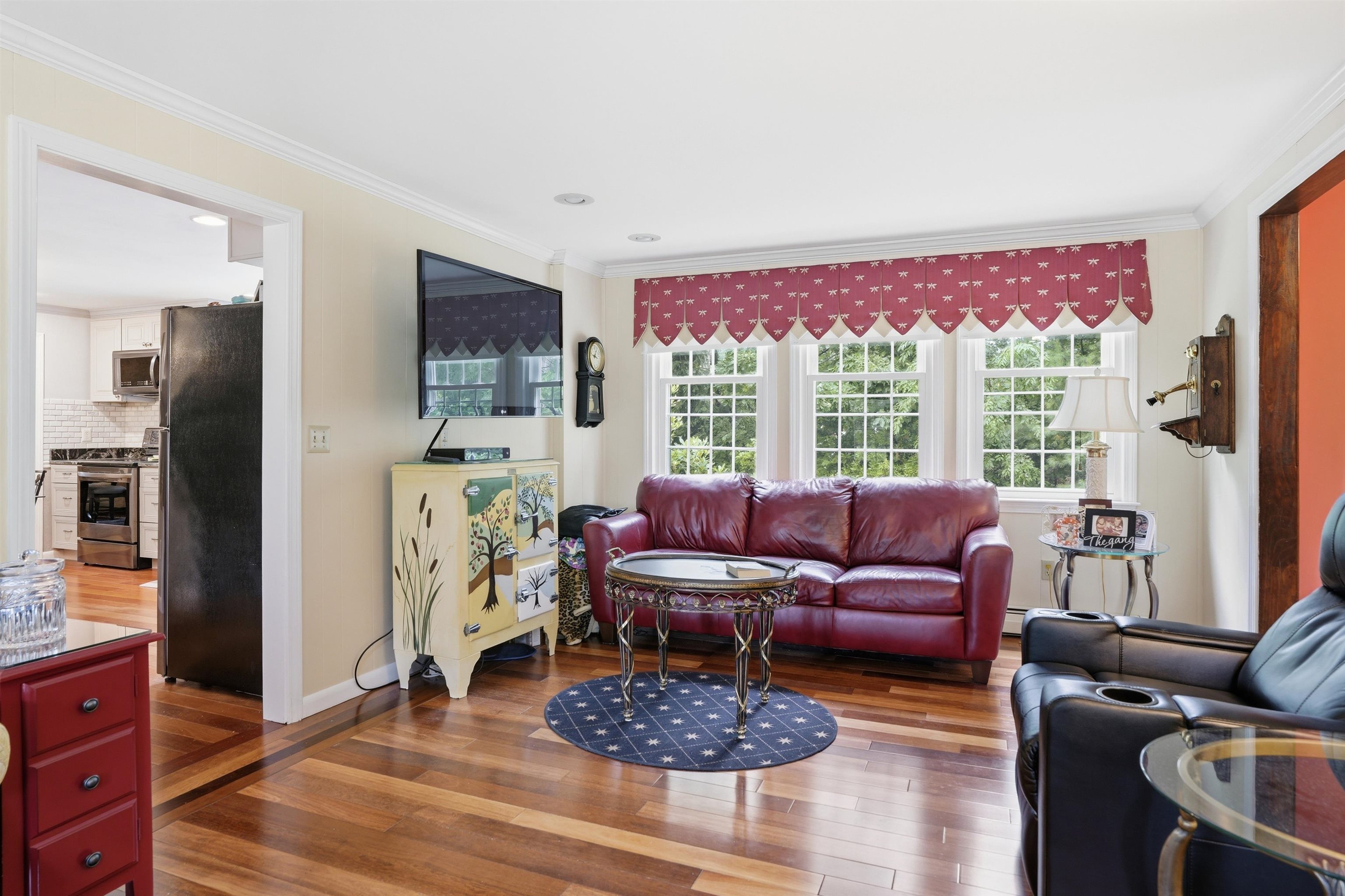 9 Whitman Road Nashua, NH 03062 - Photo 13 of 39