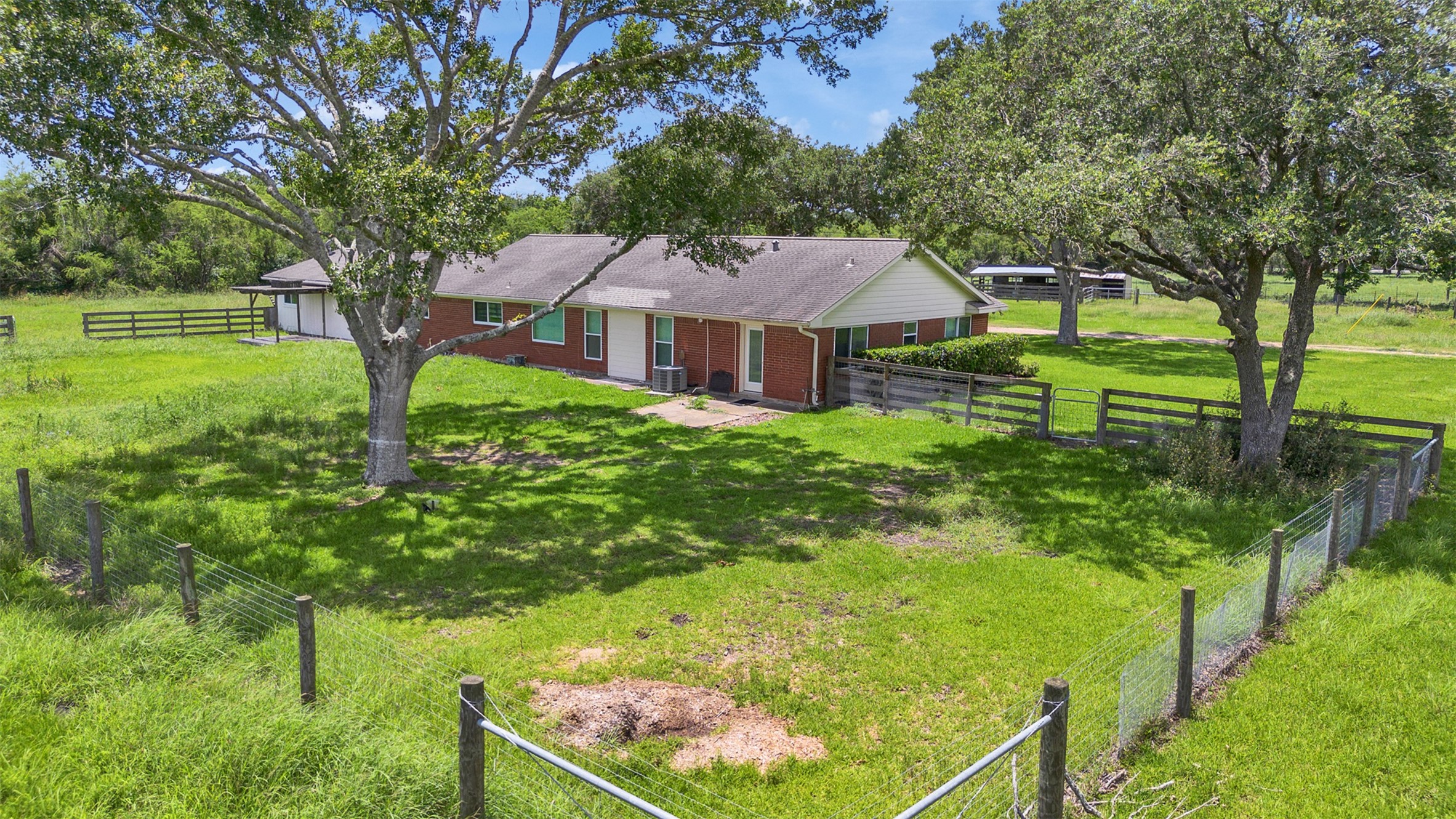2606 Finney Vallet Road Rosenberg, TX 77471 - Photo 7 of 38