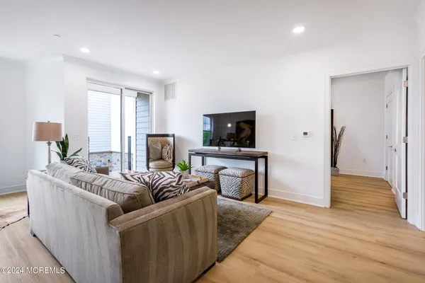 $3,400 | 298 Westwood Avenue, Unit 211, Long Branch, NJ 07740