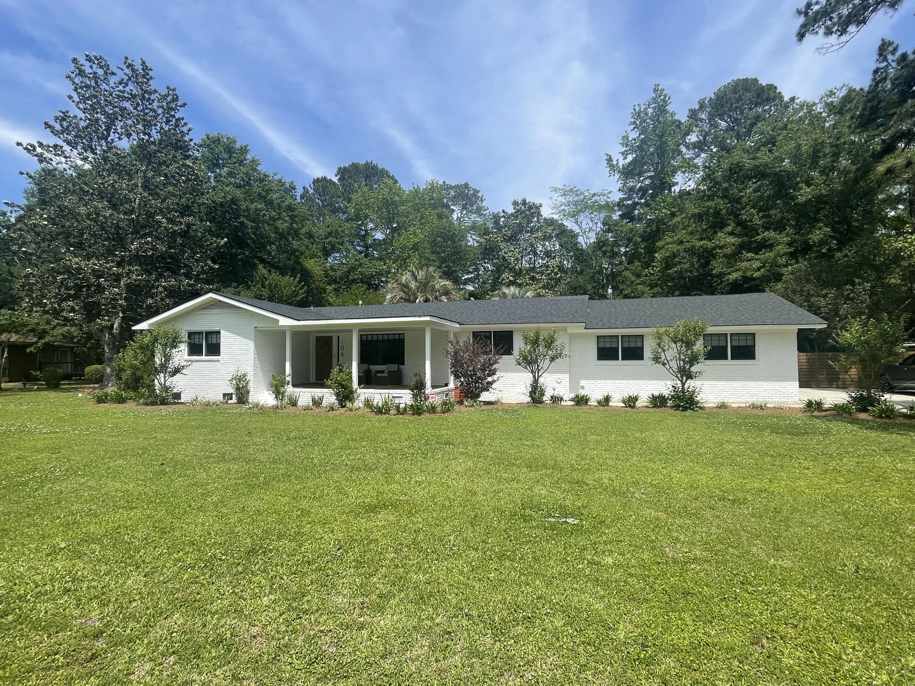 106 Reynolds Road Summerville, SC 29483 - Photo 1 of 29 IMG_8268